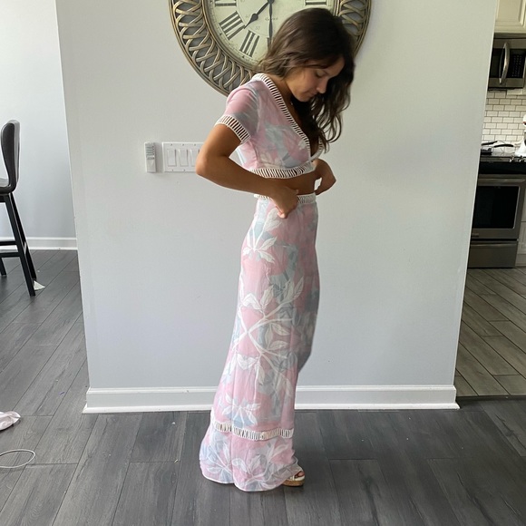NWT Pink floral 2 piece maxi skirt set🌸🌸 - Picture 5 of 10